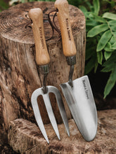 files/stainlesssteelhandfork_kentandstowe_70100072_0070_a_lifestyle.jpg